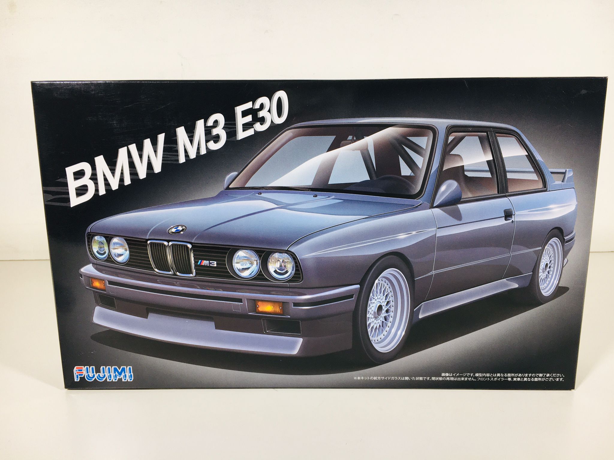 BMW M3 E30 Fujimi